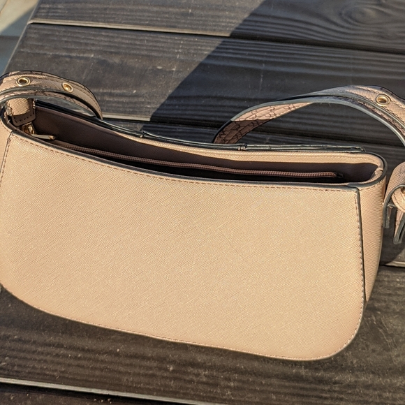 SALE!! COLETTE by Colette Hayman shoulder bag - Picture 3 of 9